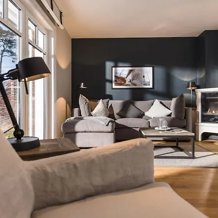 Holiday home In With Swimming Pool Loddin